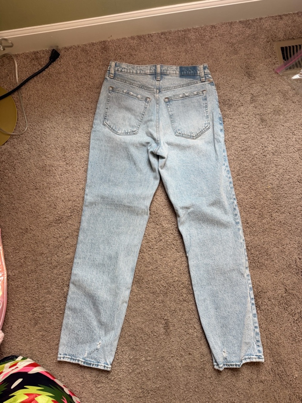 Abercrombie & Fitch Acid Wash Light Blue Denim Jeans - Picture 4 of 4